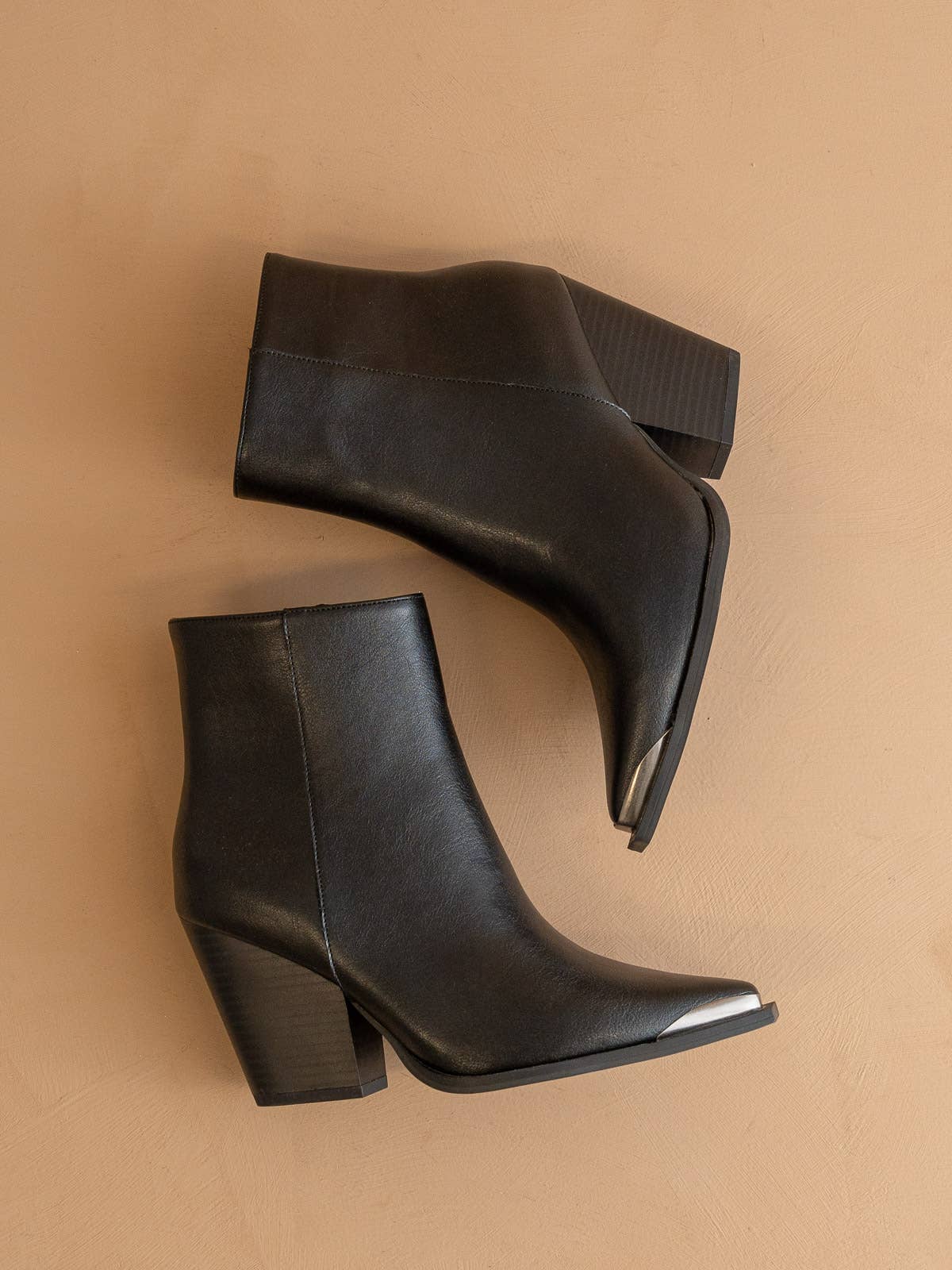 The Frankie Black | Pointed Toe Cap Bootie