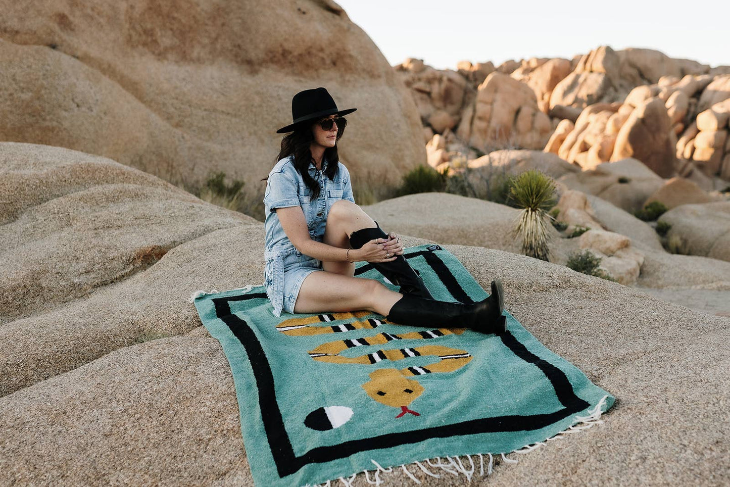 La Víbora (Mountain King) Handwoven Blanket