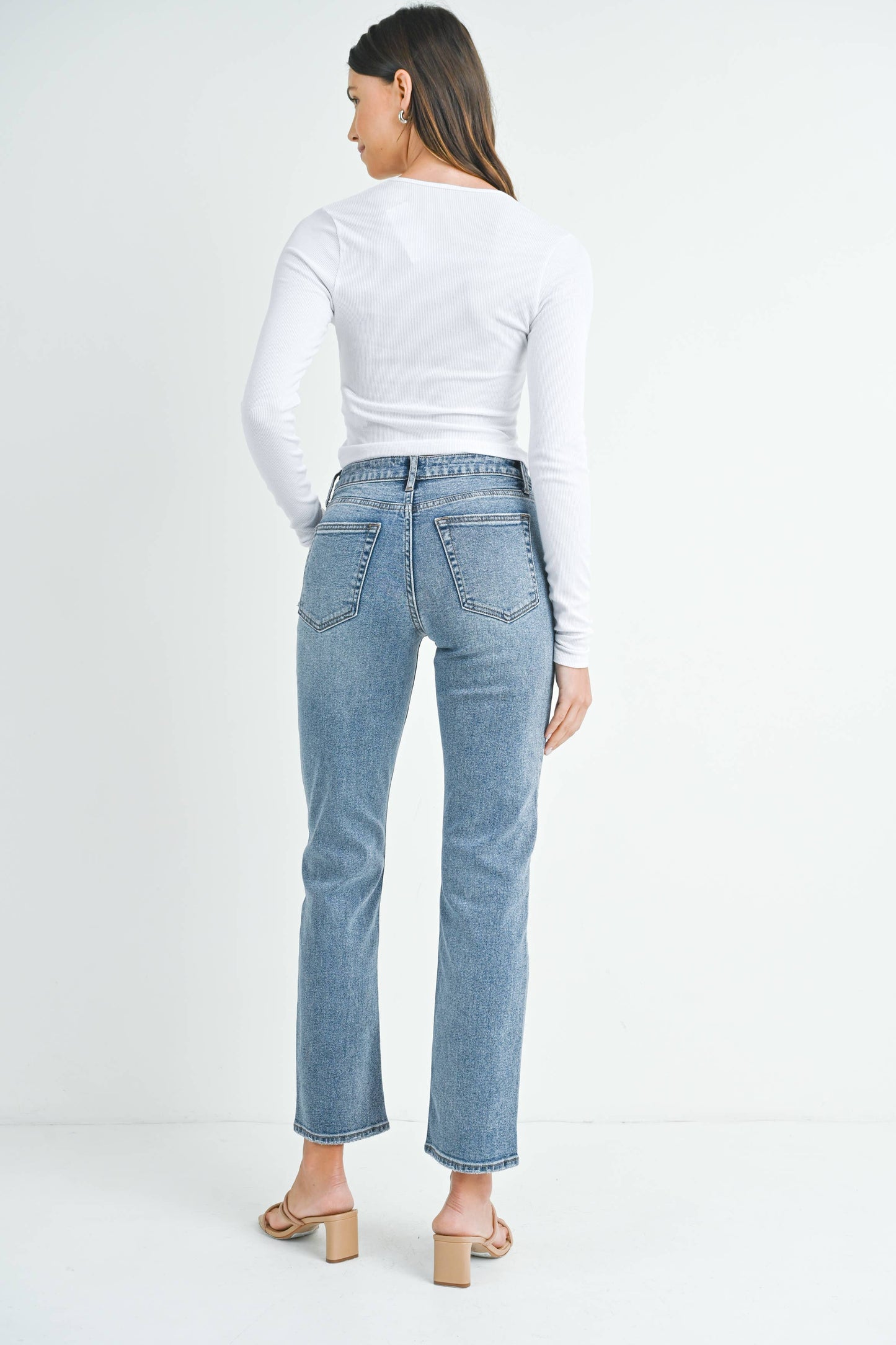 Lily Stretch Straight