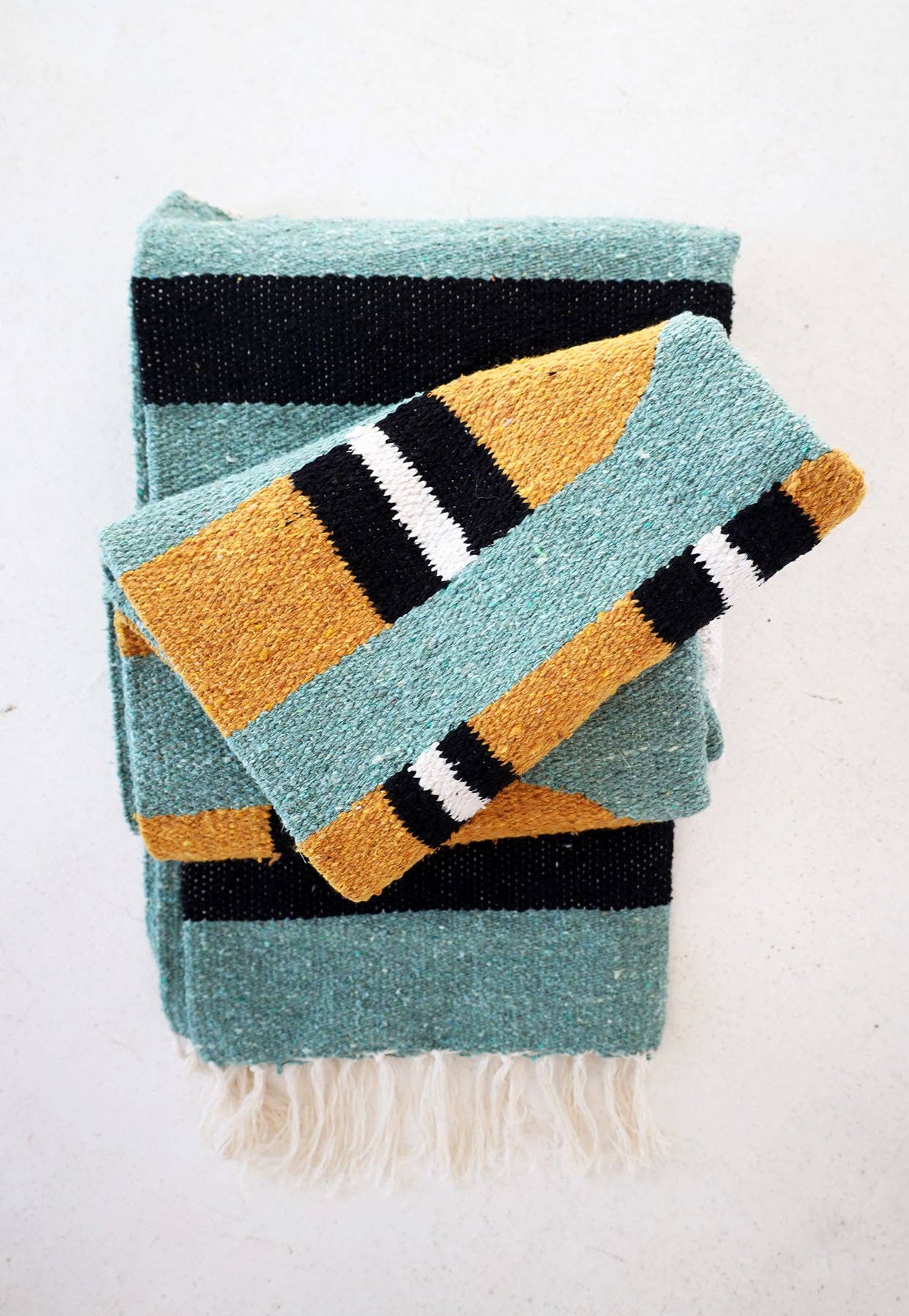 La Víbora (Mountain King) Handwoven Blanket