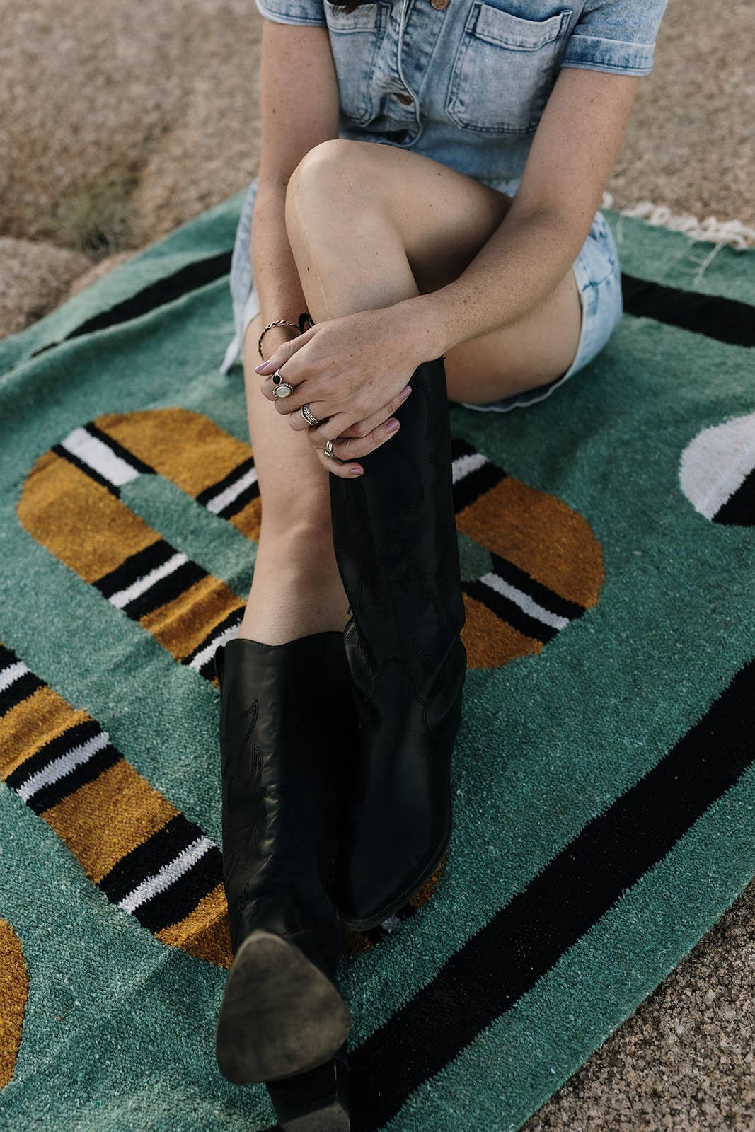 La Víbora (Mountain King) Handwoven Blanket