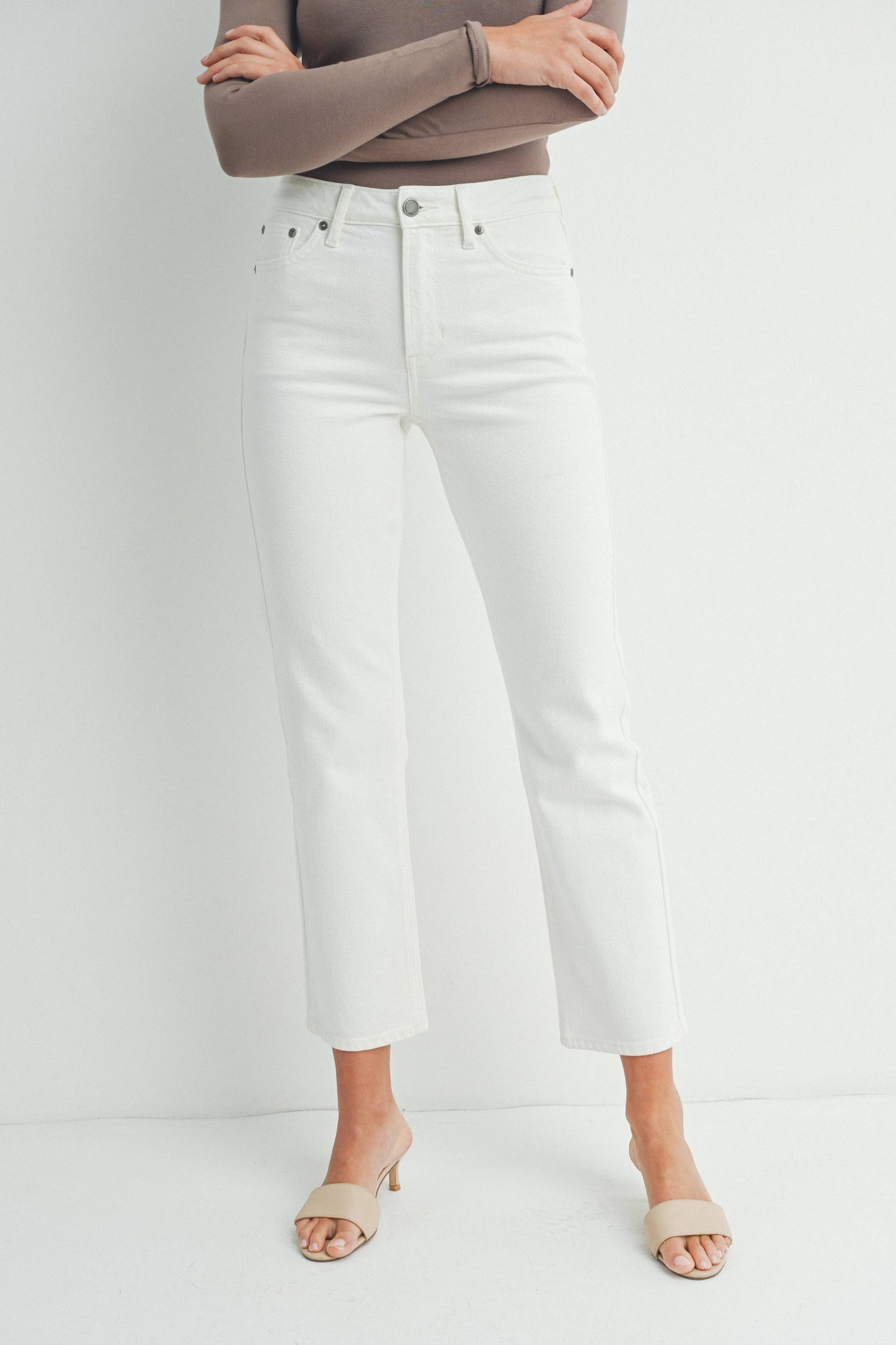 Lily Stretch Straight