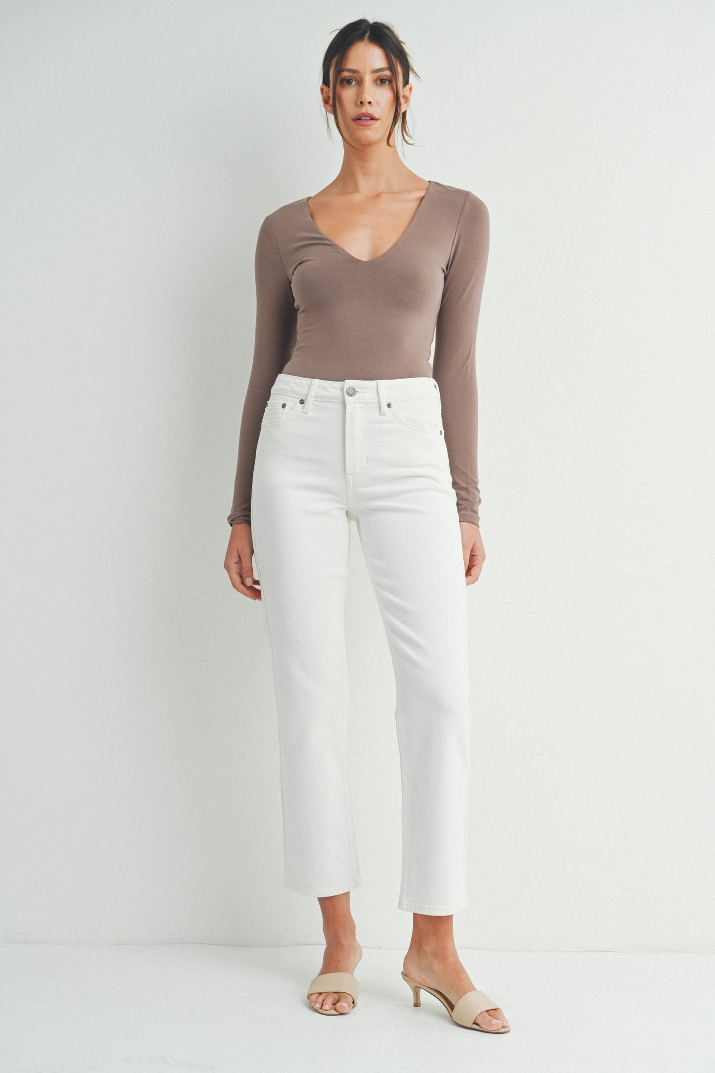 Lily Stretch Straight