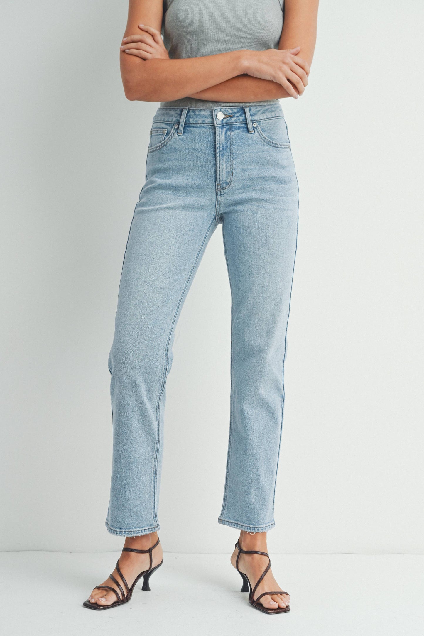 Lily Stretch Straight