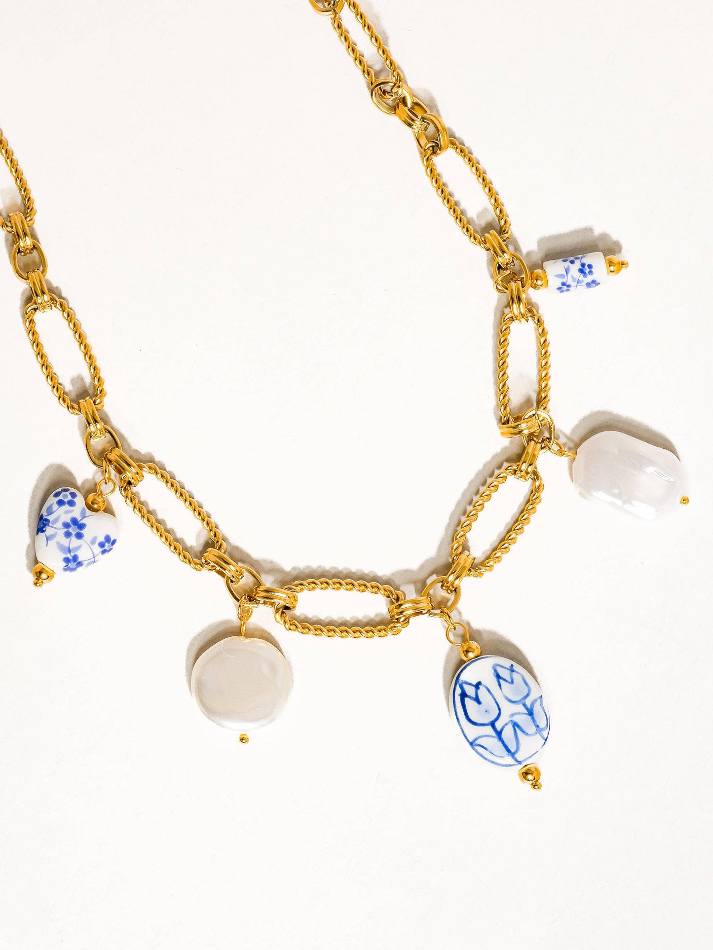 Riela 18K Gold Floral Ceramic Chain Necklace