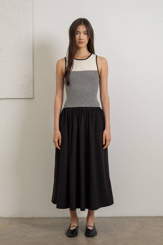 Elegant Two-Tone Midi Dress