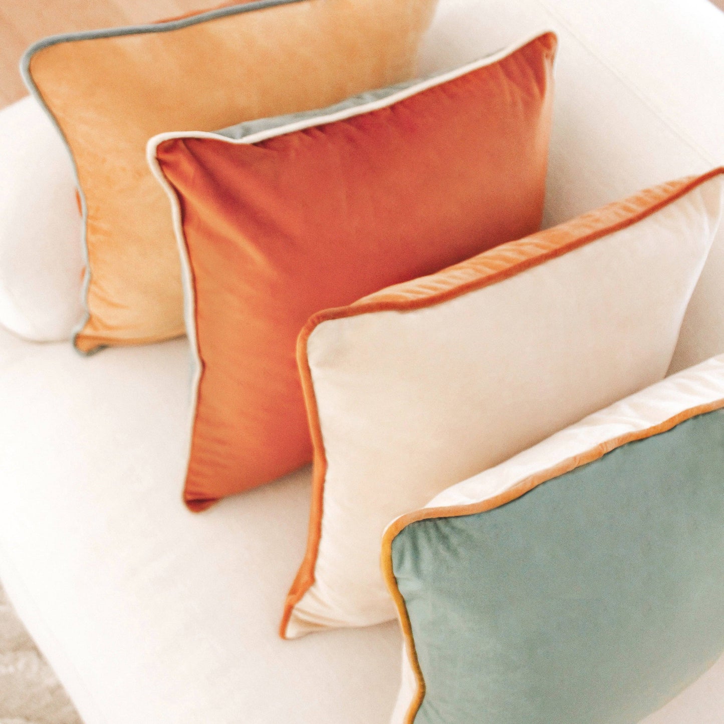 La Quinta Velvet Pillow