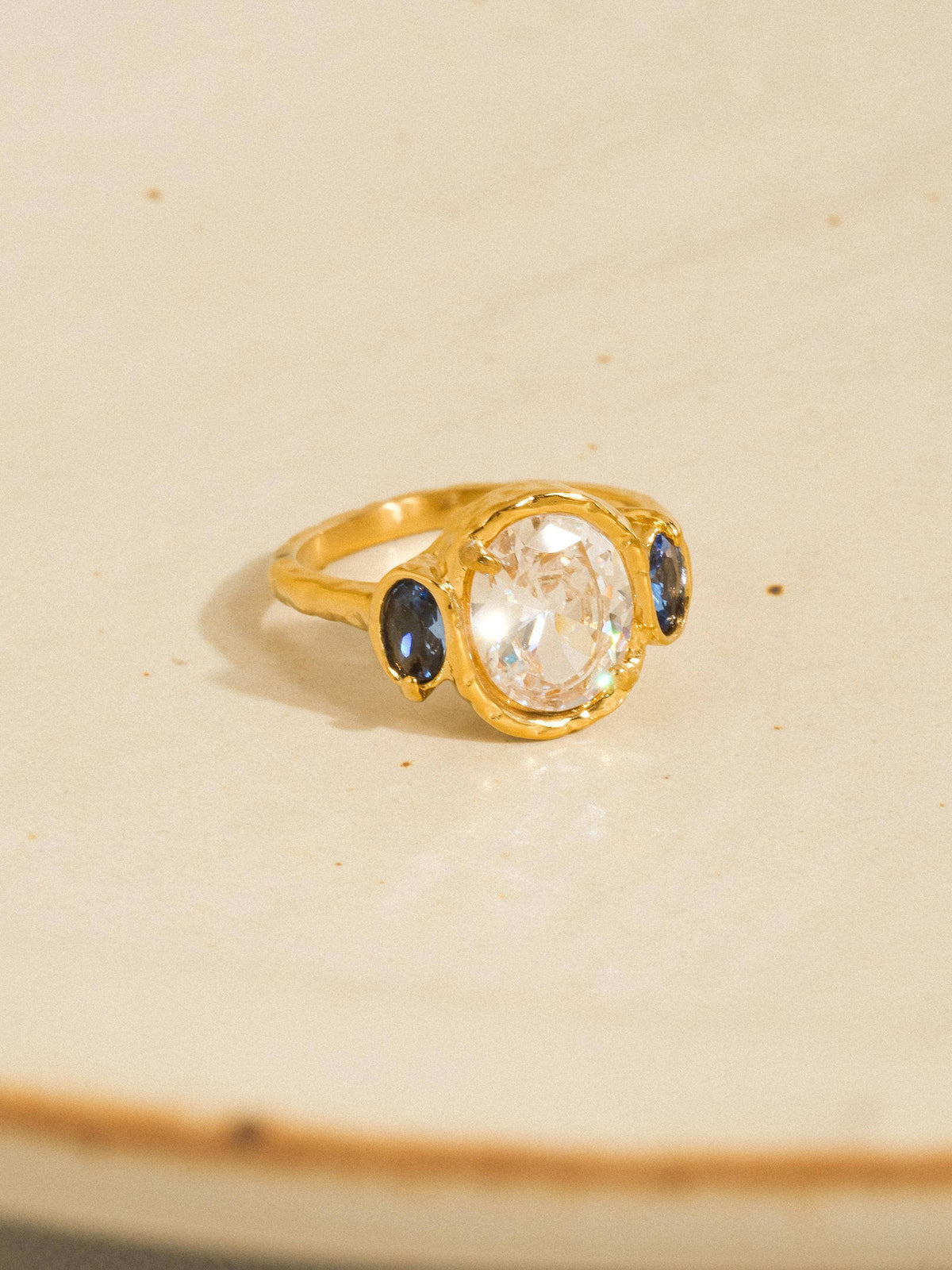 Chamonix Vintage Trio Ring