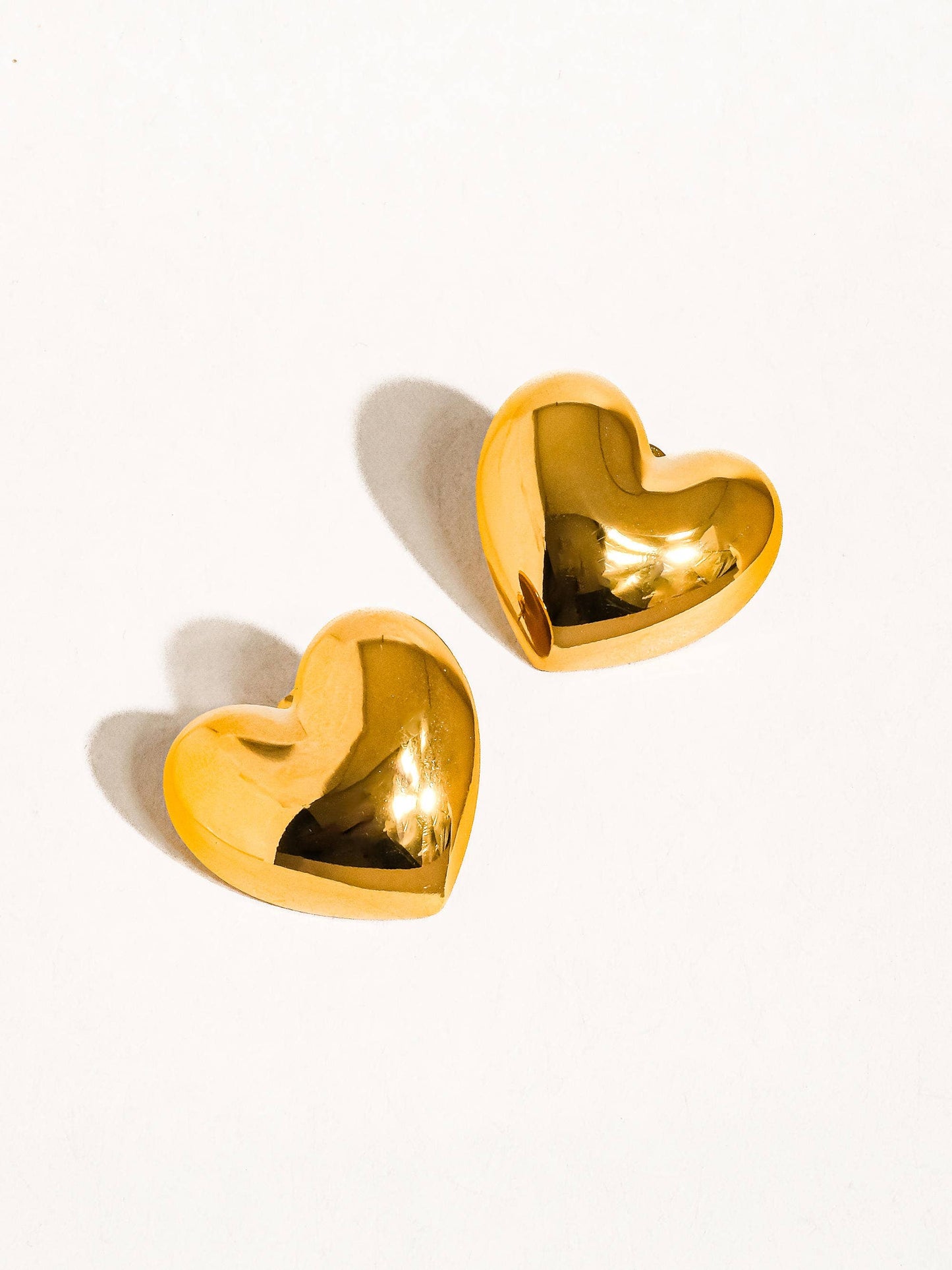 Chantilly Classic Heart Stud