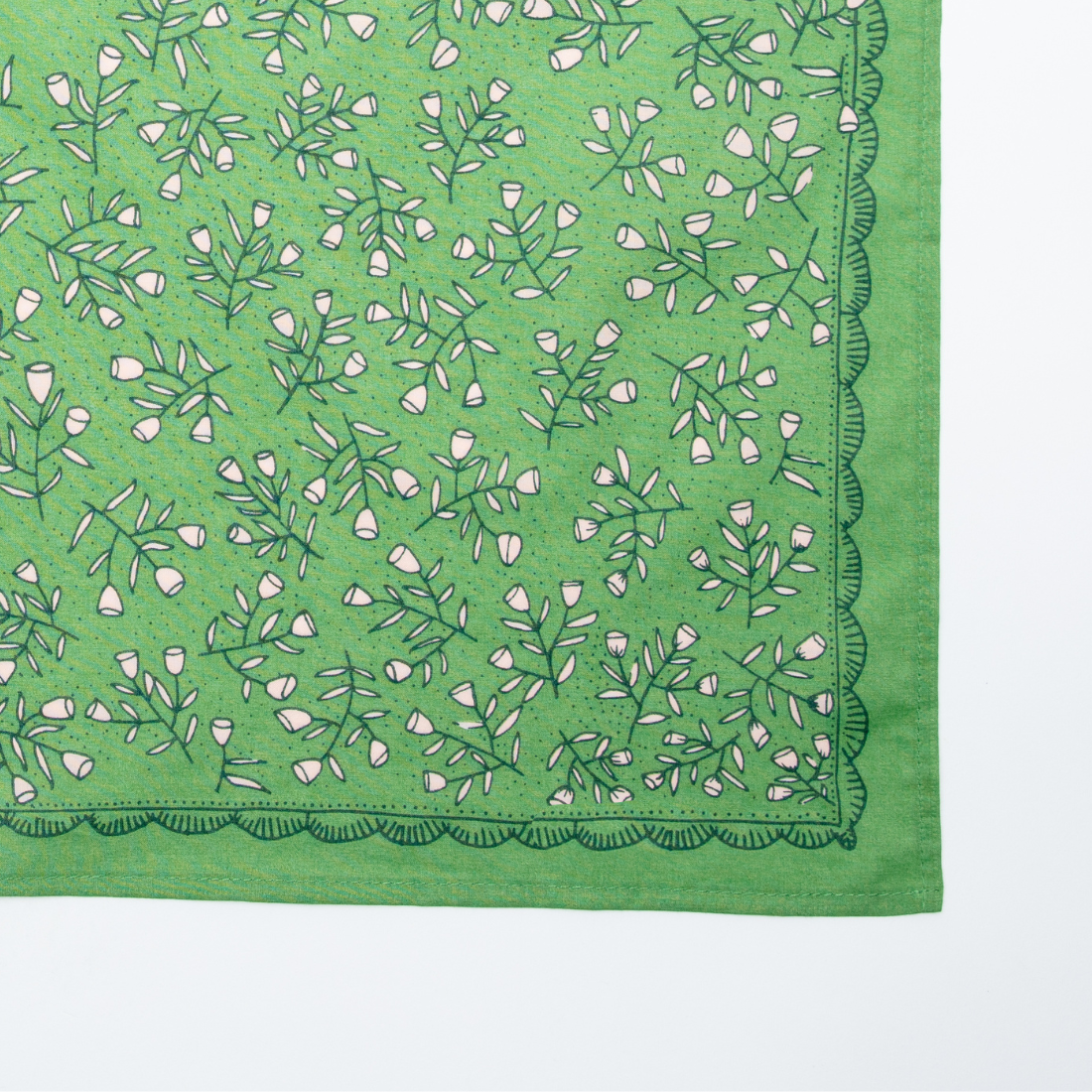 Posey Bandana – Kelly Green & Beige Floral